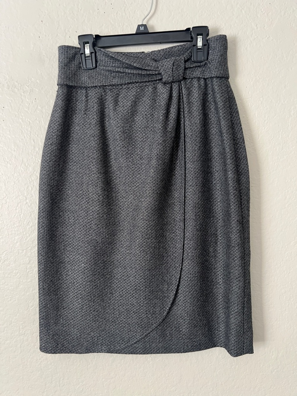 Like New! Classiques Entier Wool & Virgin Wool Faux Wrap Skirt Gray in Size 4